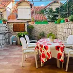 Apartment Zora Old Town