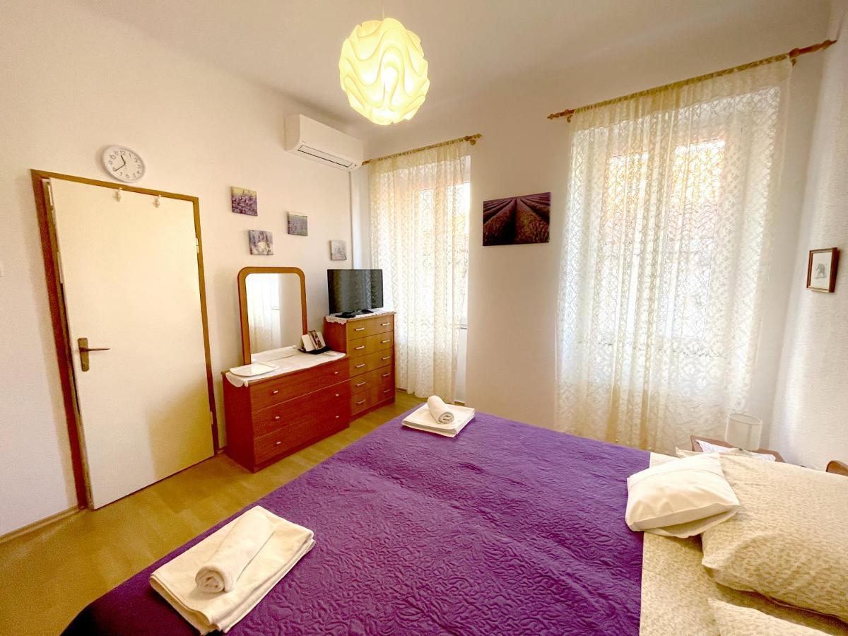 Zora Old Town Apartment